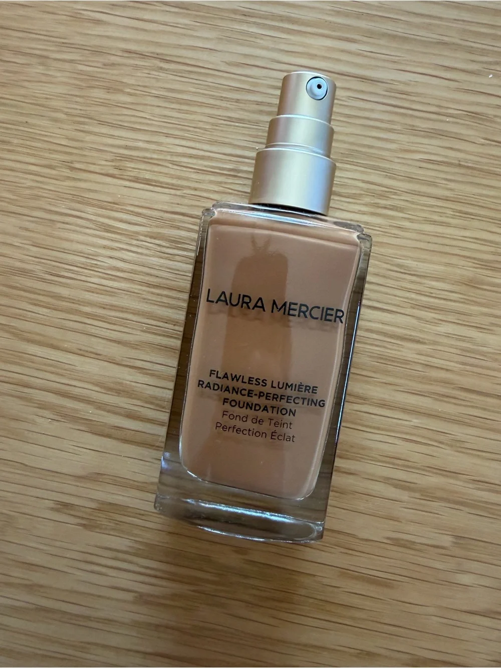 Laura Mercier Flawless Lumière Radiance-Perfecting Foundation - 4C1 Praline